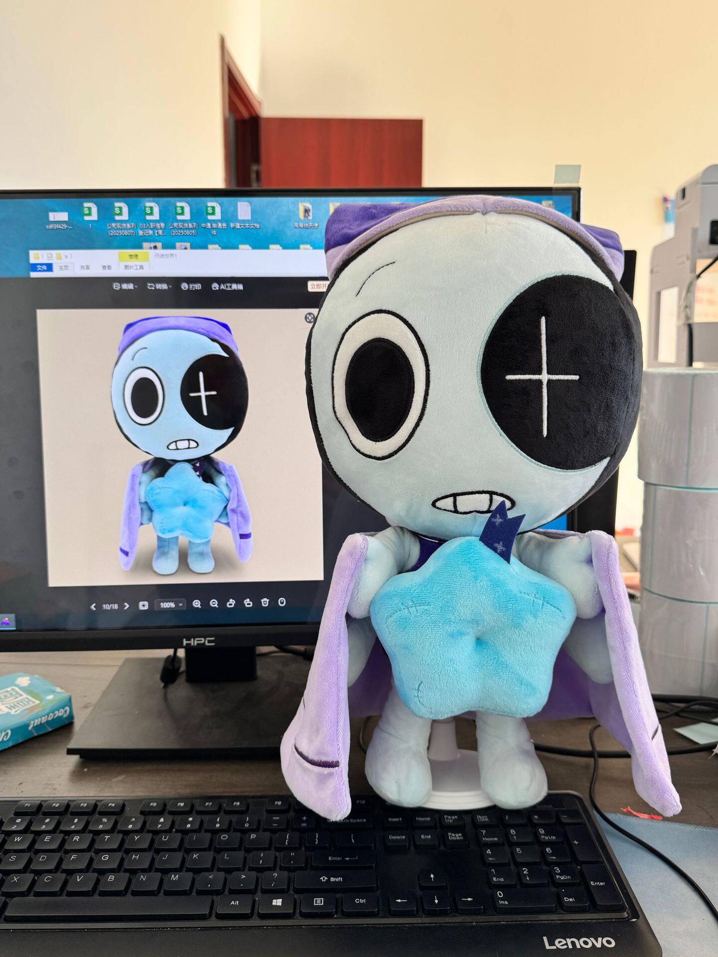 New Dandy's World Astro Plush Toy with Magnetic Attachment, a Gift for Girls