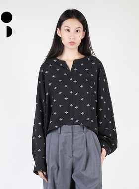 未知未觉2025春装新品套头衫W412Z16544