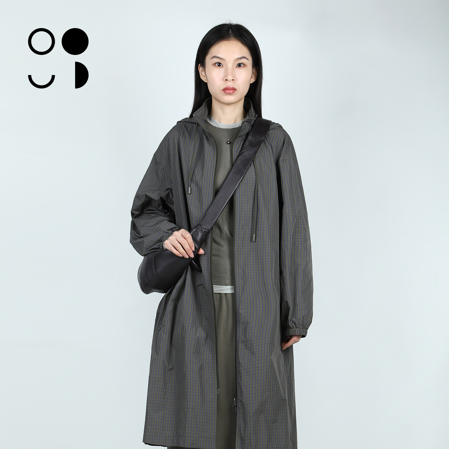 未知未觉轻户外宽松长袖廓形工装连帽格子风衣外套女W433F16525