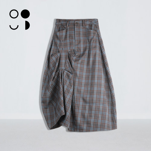 未知未觉时尚复古设计感中长花苞不规则蓝咖格子半身裙W441Q18519