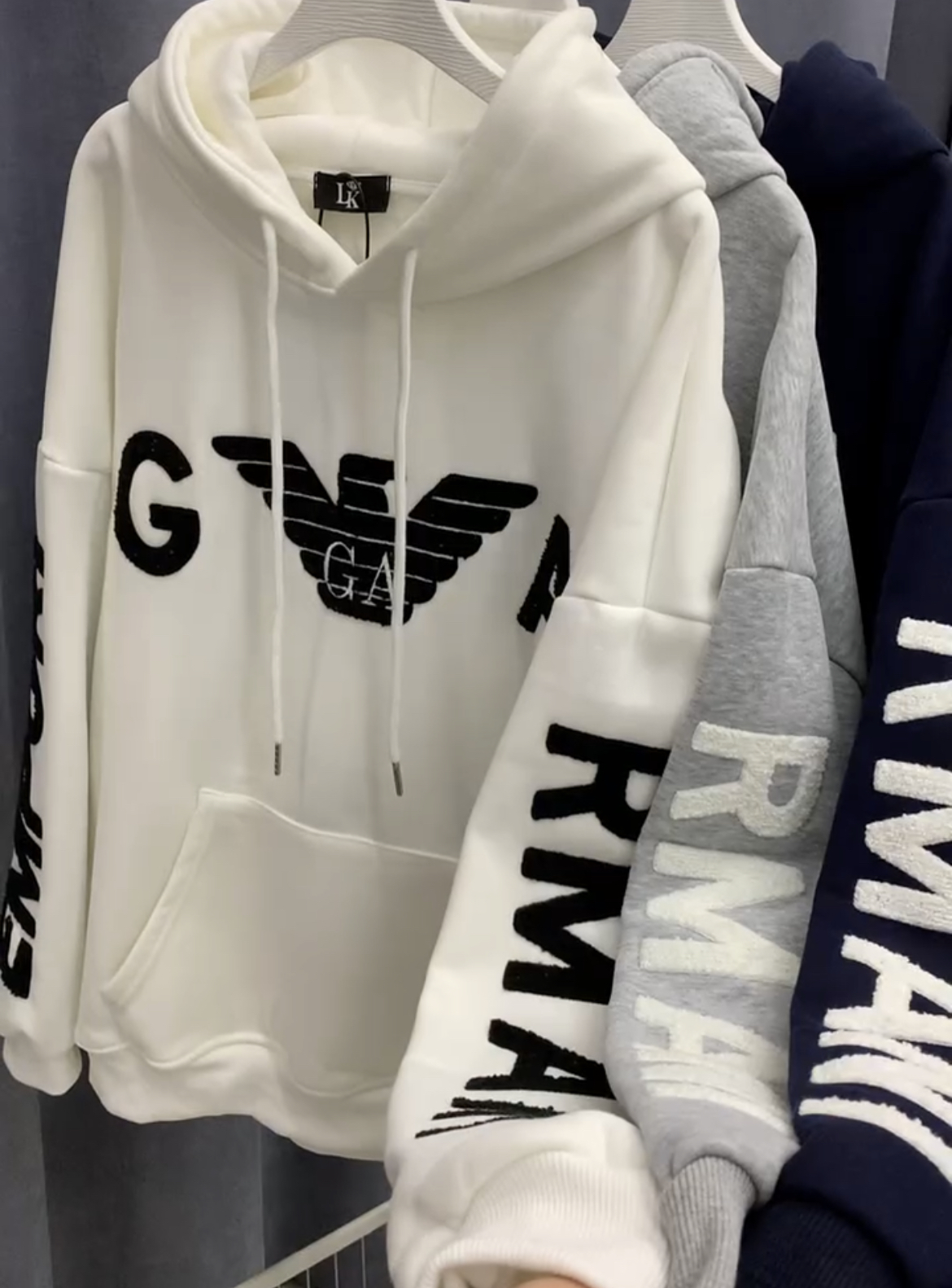 毛巾绣字母刺绣连帽卫衣男加绒潮