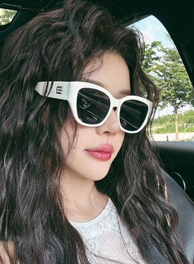 新款白框覆古太阳眼镜女款高级感