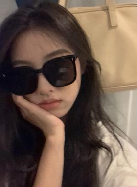 方形个性女馨帮大框显脸