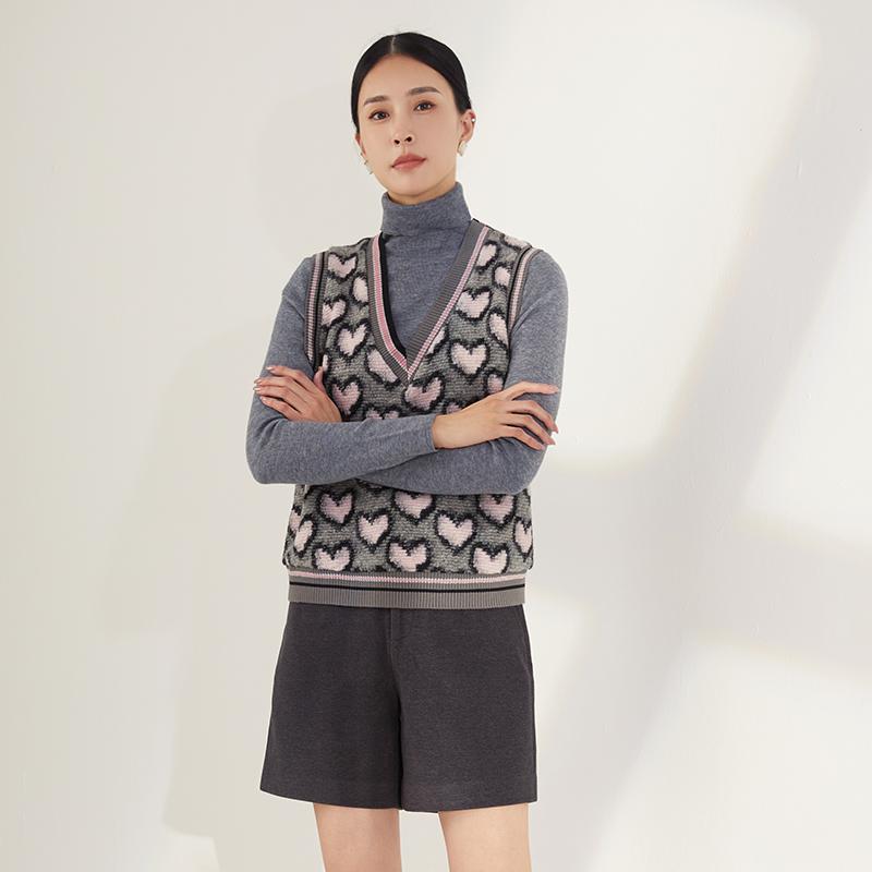 短款针织马甲EMOO杨门通勤