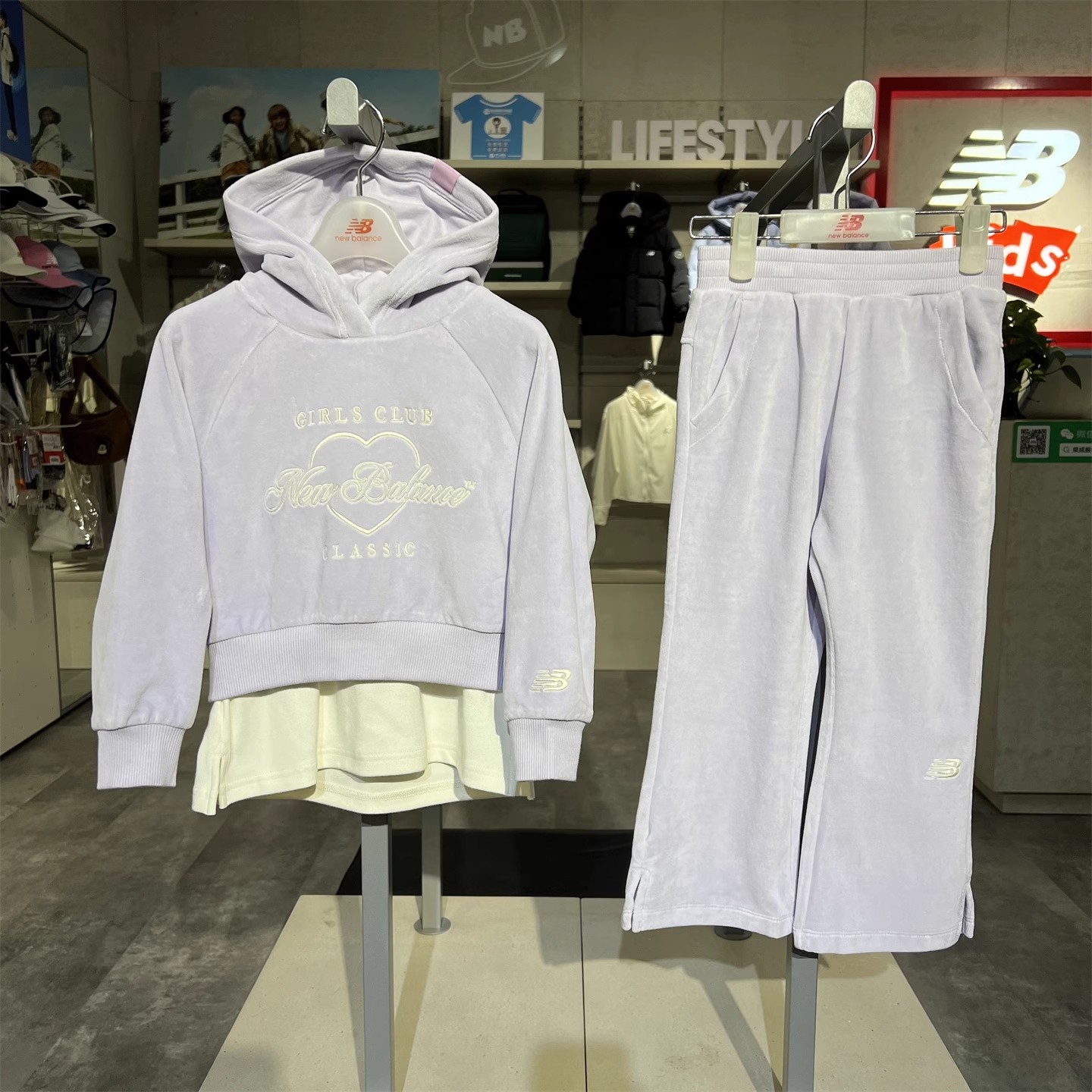 NB童装梭织薄款卫衣长袖长裤套装