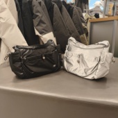 NEW NB背包2026春休闲运动斜挎包男女情侣单肩包AC4756W BALANCE