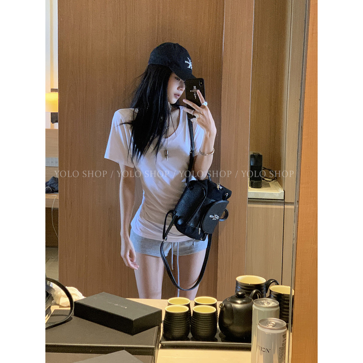 LIL CHER 纯欲V领百搭白色短袖女夏季新款正肩内搭T恤打底衫上衣,女装/女士精品,T恤,淘宝优惠券,粉丝福利购,淘宝优惠卷