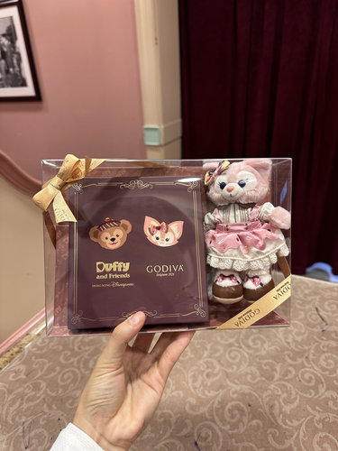 香港迪士尼Godiva歌蒂梵联名达菲熊 玲娜贝儿卡通毛绒钥匙扣 挂件