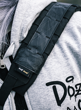 boltboat 勃朗峰户外斜挎包减压肩垫机能风包垫肩单肩包减压肩垫