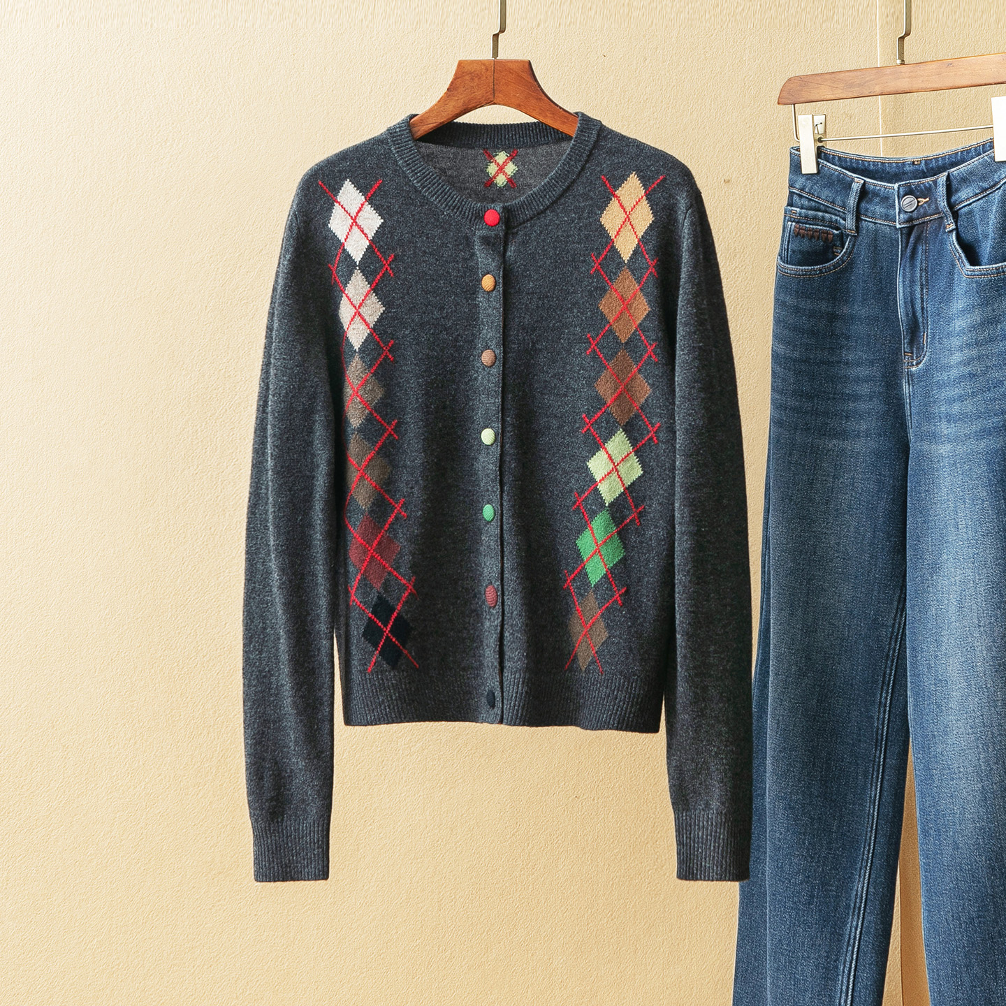 蛮文 商场3K+ 同源品质货 复古撞色菱格提花彩扣针织开衫女 59186