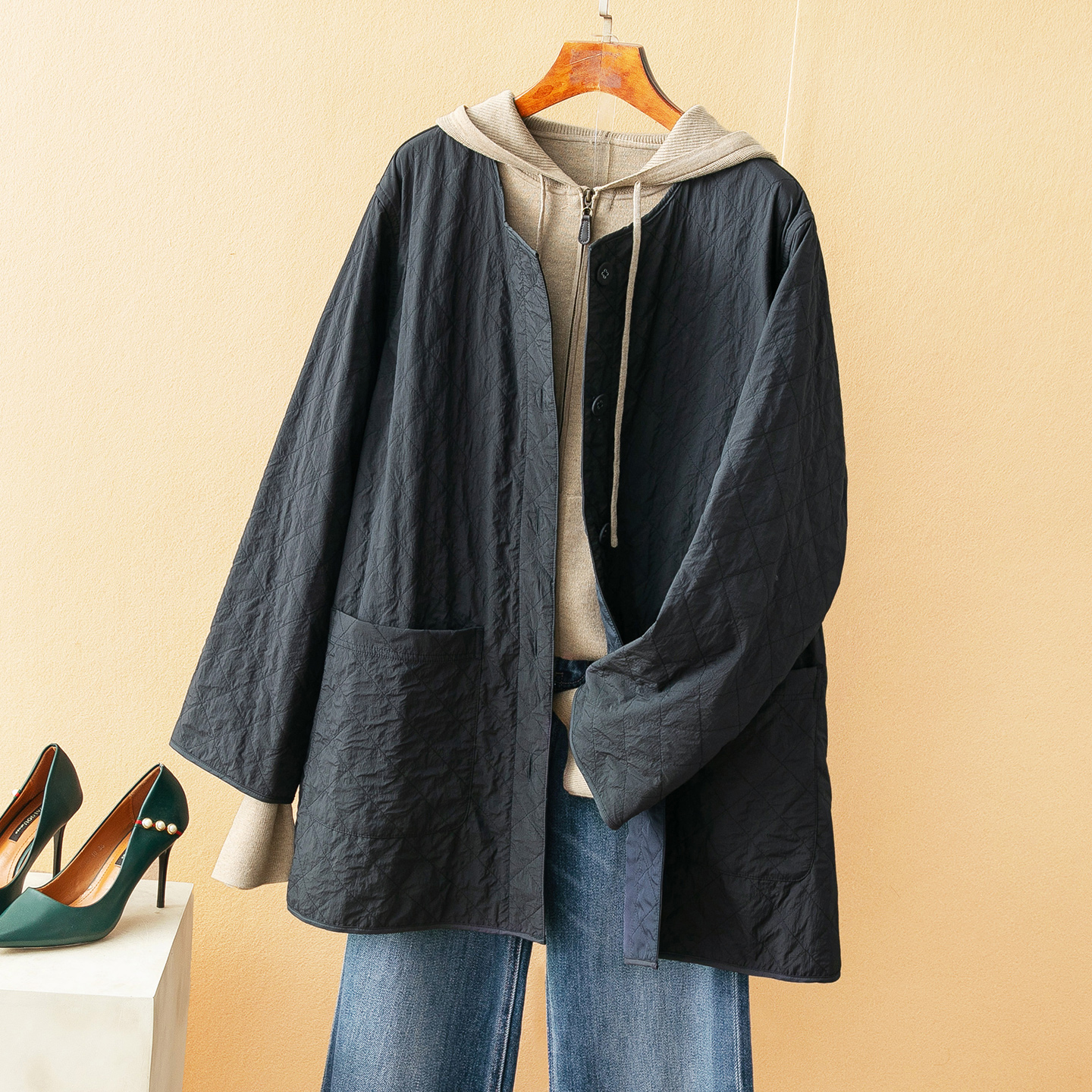 蛮文 品质日单 藏肉好穿 双面穿肌理感绗缝圆领中长薄棉外套56191