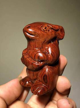 新品十二生肖手把件 缅甸花梨木雕刻工艺文玩摆件小摆件