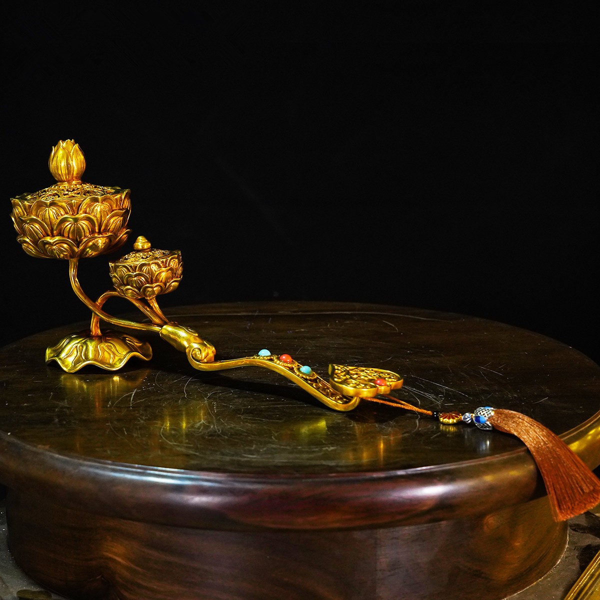 藏式尼泊尔工艺纯铜莲花行炉精品仿古鎏金莲花如意香熏炉八寸摆件