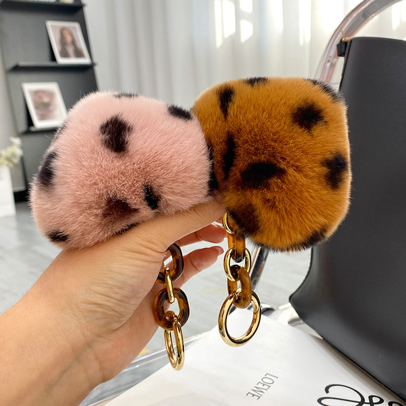 KOREAN INS CUTE OTTER RABBIT PLUSH POMPOM HEART SHAPED CAR KEYCHAIN PENDANT PERSONALITY CREATIVE BAG PENDANT GIFT WOMEN