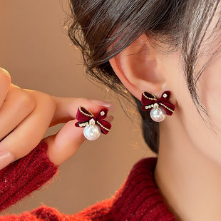 秋冬安可拉红色丝绒圣诞蝴蝶结耳钉2026新款 精致耳环新年喜庆耳饰