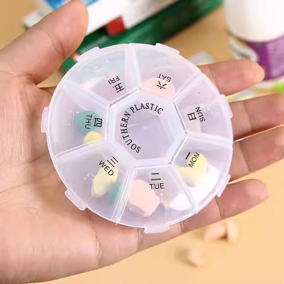 小药盒迷你随身可带便携一周七天7格分装药片美甲收纳盒耳钉原装