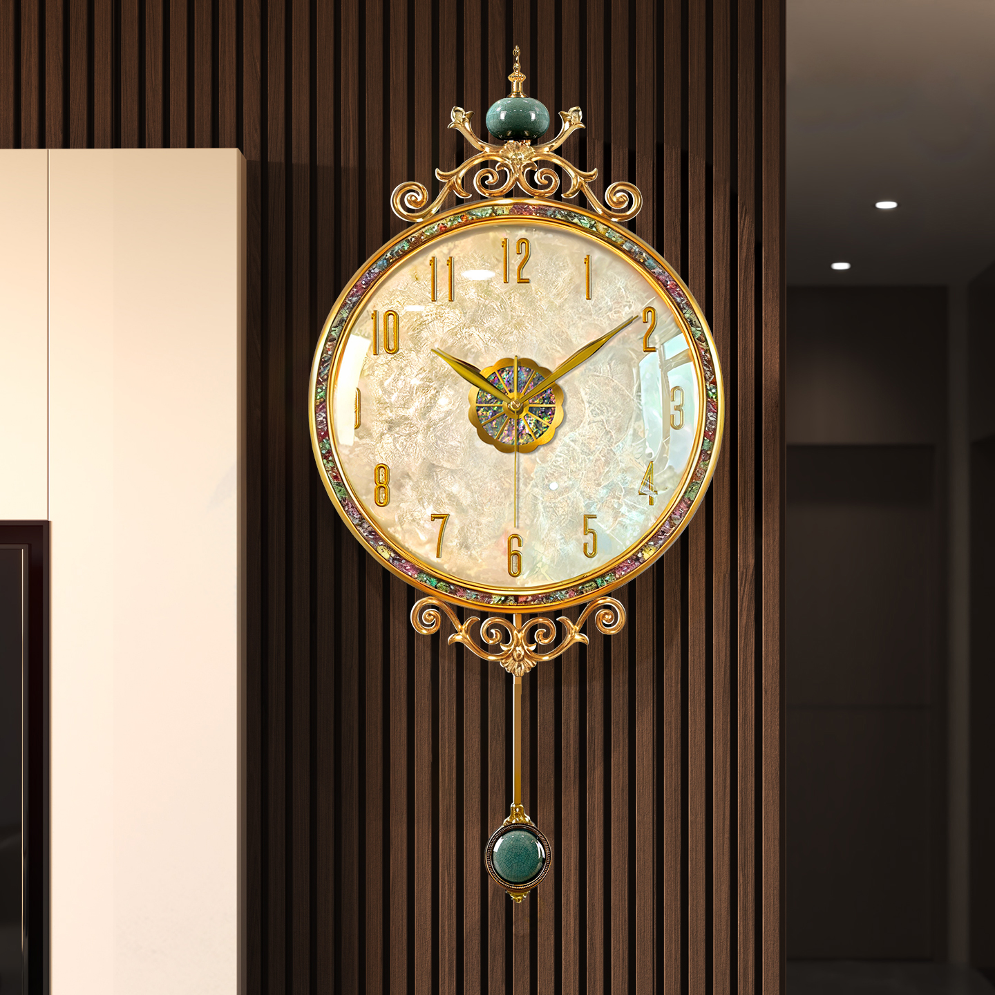 欧式轻奢挂钟客厅高端大气上档次