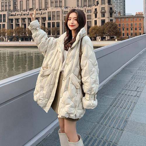 大码菱格小香风羽绒服女冬胖mm宽松显瘦高端洋气白鸭绒外套200斤