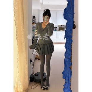 针织加厚V领灰色学院风针织开衫 学妹在此 外套 你伍老板娘