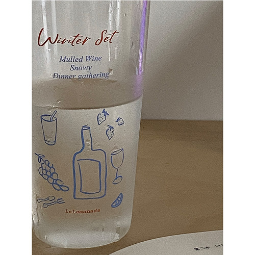 ins风小众插画高颜值玻璃吸管杯