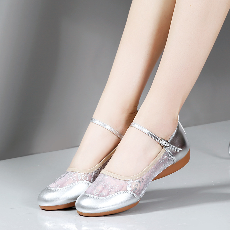 2024新款夏季凉鞋网纱广场舞鞋平底室外牛筋底舞蹈鞋演出软底