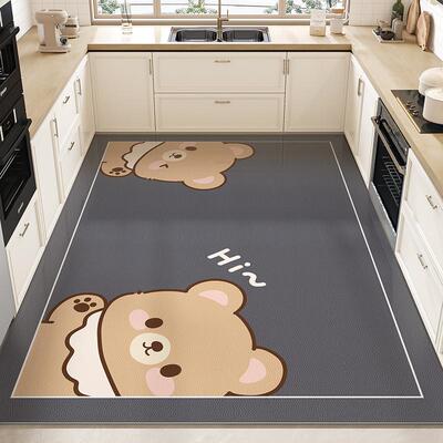 The kitchen floor is light enough to wipe off the foot-washi