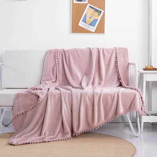 A gift-based air-conditioning blanket for a white blanket so