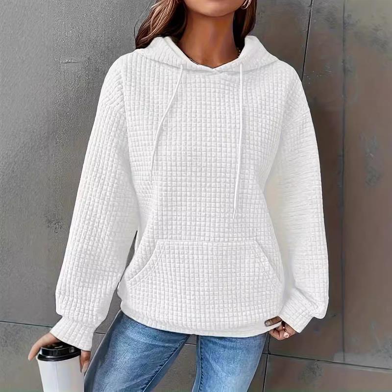 Au Mei-tsun, a young lady with a long sleeve to draw the rop