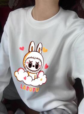 The American heavy-pound, cotton-sleeved t-shirt girl, in th