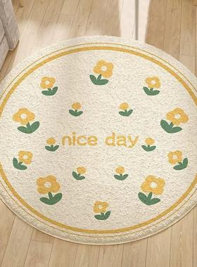 A few mats of tea in the penthouse next to the bedroom bed o