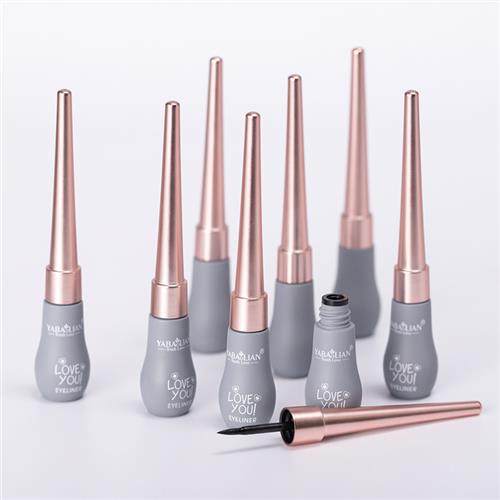 Soft eye fluid with a high capacity to dry and sweatproof.