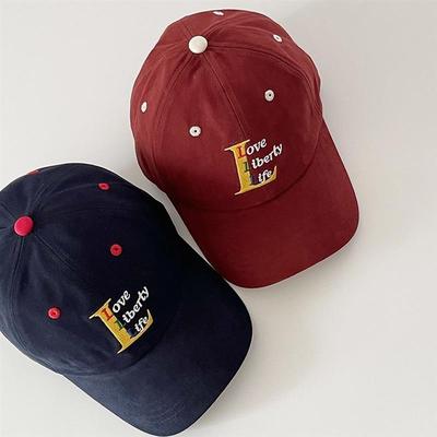 South Koreas Ins 2024 heads are surrounded by dark duck-tuc