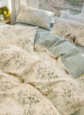 205. Four sets of cotton-basket bed linens were set up in be
