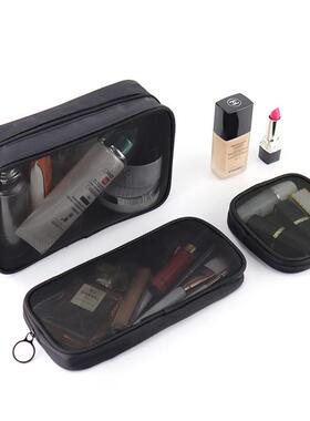 In 2022, the black-and-medium-receipt of Laceys bag, the bi