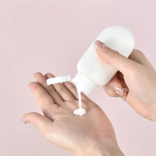 Squeeze Facial Cleanser and Lotion Refill Bottles, Travel Se