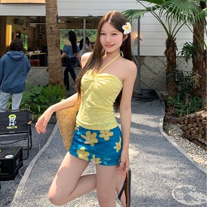 性感绑带抹胸花朵包臀泳衣三件套
