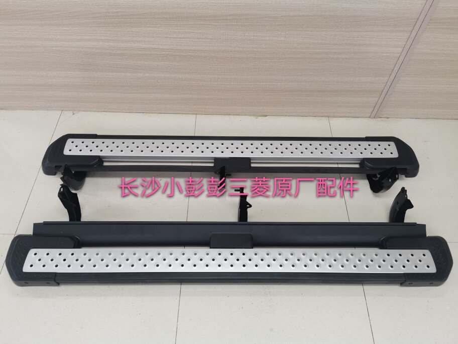 三菱帕杰罗V73V75低配版铝合金脚踏板金属侧踏板总成迎宾踏板进口