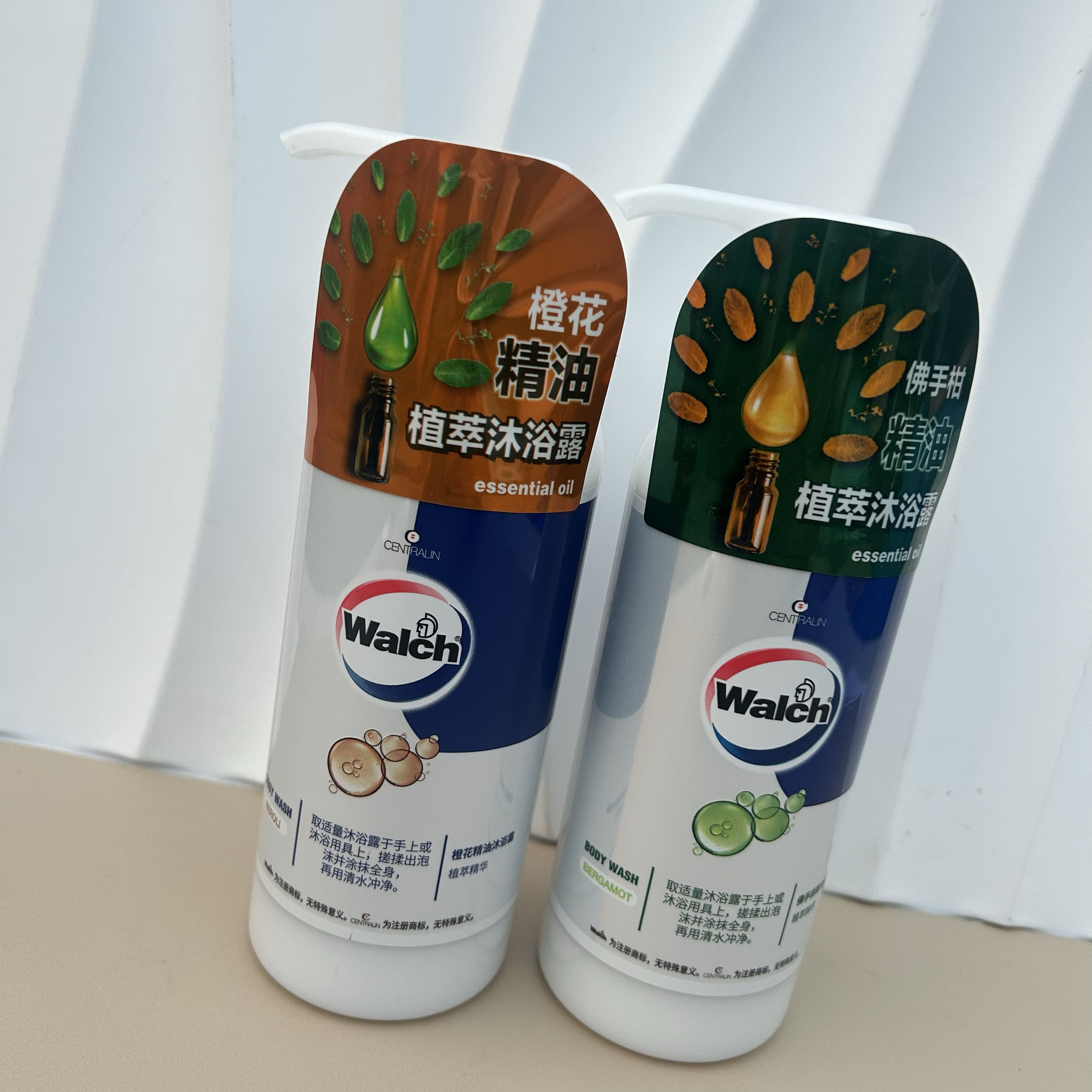 威露士精油沐浴露深层洁净除菌99.9%持久留香保湿沐浴乳450ml