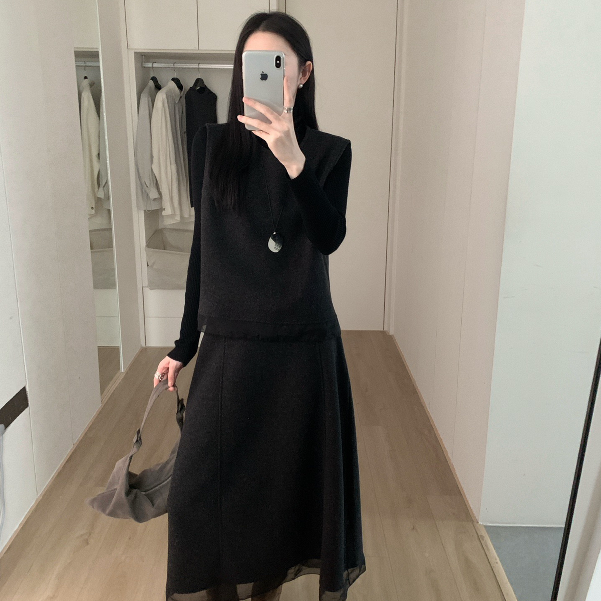 eternal.西子-首爆圆领下摆网纱拼接加绒不挑人宽松背心背心51725