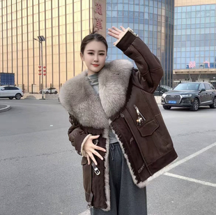 真皮轻油蜡磨砂做旧羊皮毛一体配天使之翼狐狸毛皮草