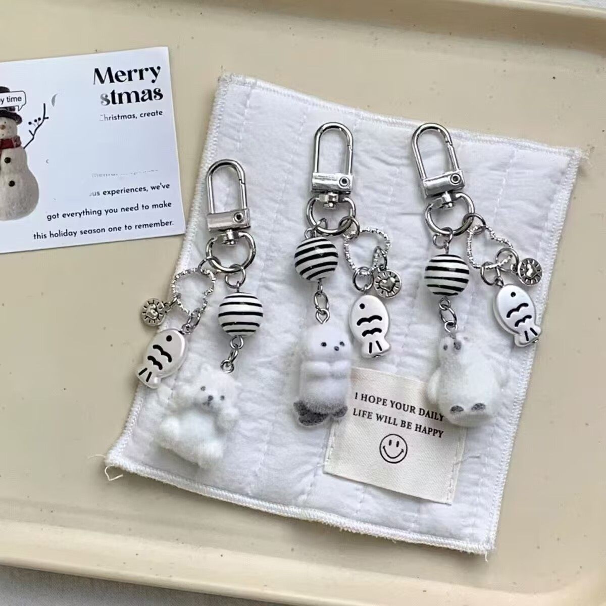 可爱卡通植绒小狗手机挂件包包挂饰书包装饰挂坠钥匙扣百搭饰品