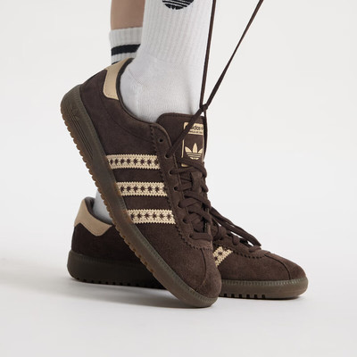 阿迪达斯女鞋三叶草运动休闲鞋