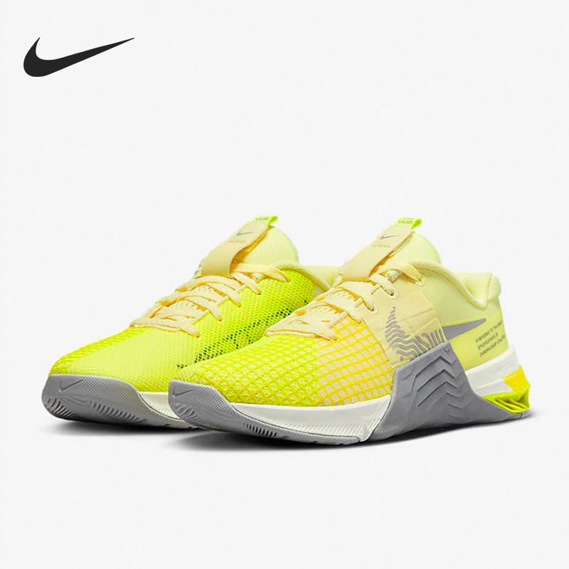 耐克男女透气轻盈训练运动鞋