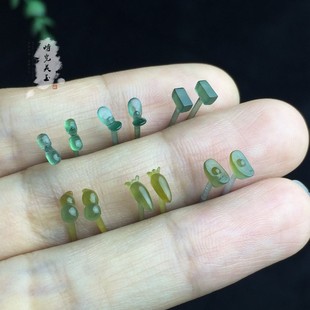 手工雕刻纯天然A货纯翡翠一体冰种满绿全玉石迷你款 送证书 耳钉