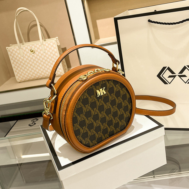 MK小圆包包2021新款潮时尚圆饼包单肩斜挎手提小包秋冬圆形包包女