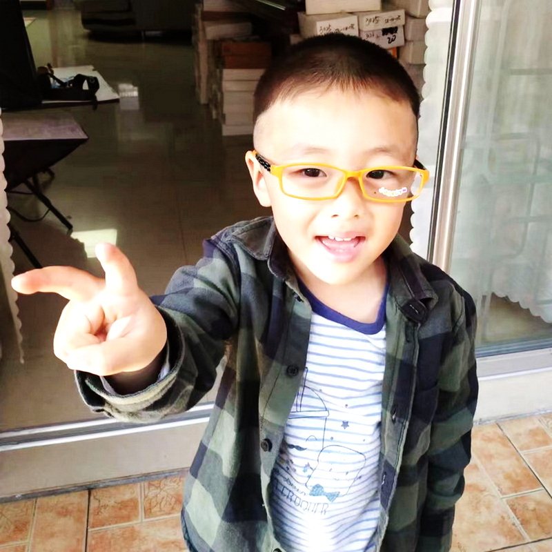 小孩子男女儿童学生超轻TR90黄色眼镜框架配近视防蓝光辐射眼睛片