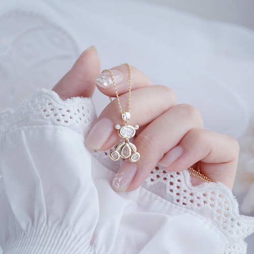 2020 New Design Exquisite Movable Bear Women Necklace 14k
