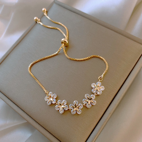 2021 Korean New Luxury Crystal Flower Cubic Zirconia