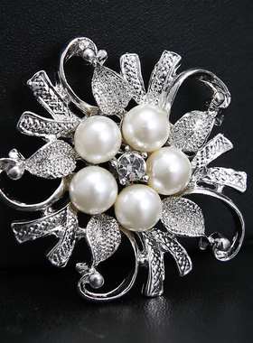 Korean Fashion Silver Plated Wedding Brooches Simulated