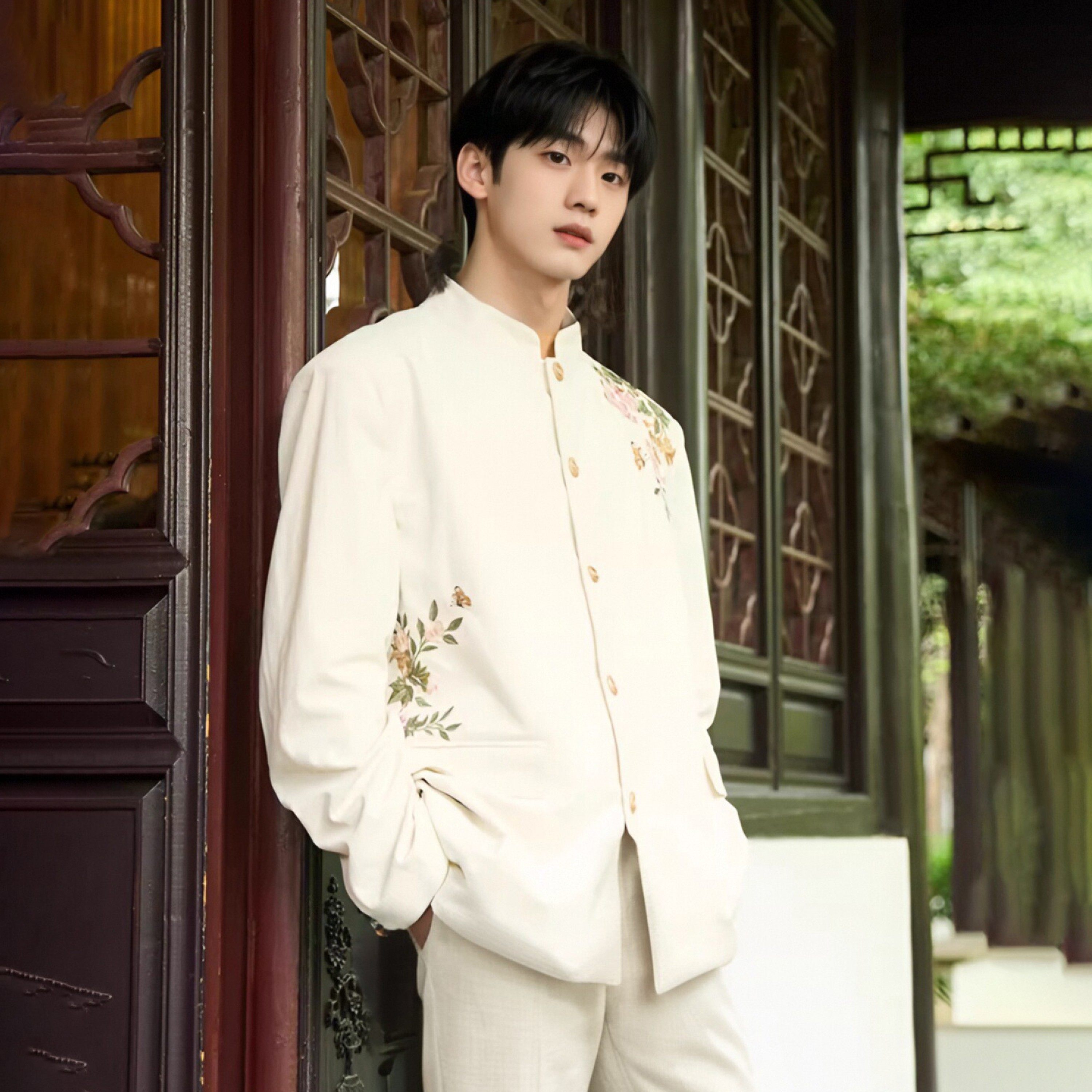 新中式牡丹蝴蝶刺绣立领中山装男士中国风高级感西服男外套唐装潮,男装,休闲西服,淘宝优惠券,粉丝福利购,淘宝优惠卷